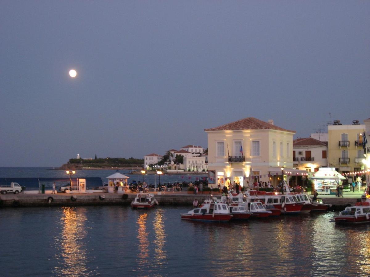 Summer House In Spetses Dış mekan fotoğraf